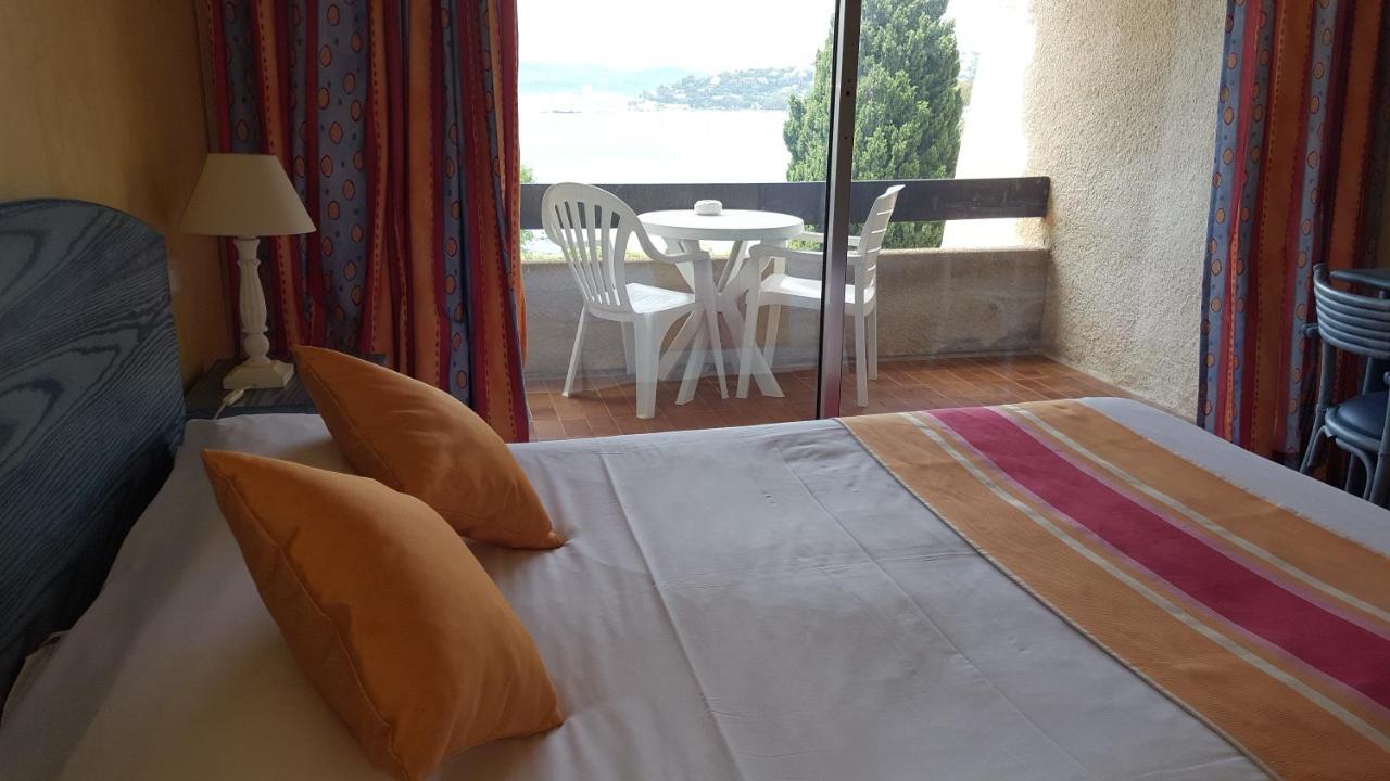 83 Hotel Le Lavandou Exterior foto