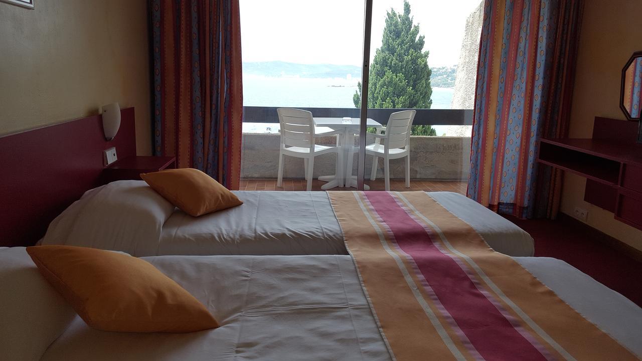 83 Hotel Le Lavandou Exterior foto