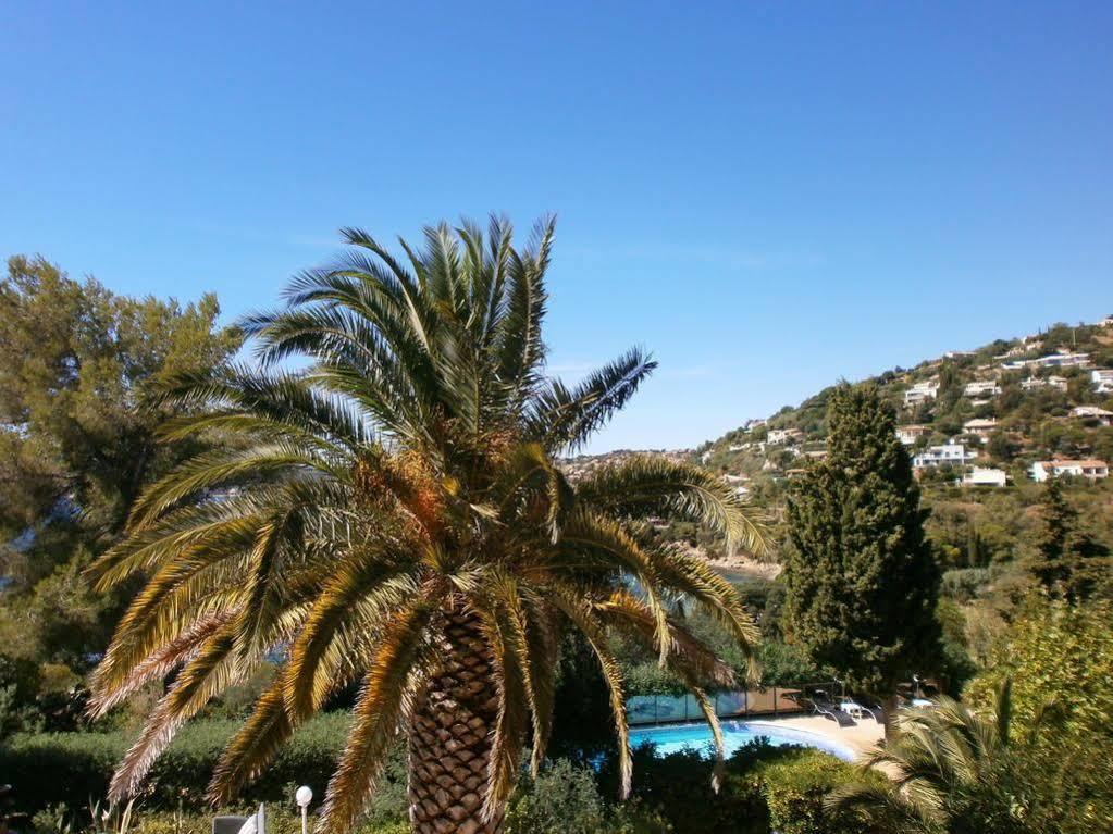 83 Hotel Le Lavandou Exterior foto
